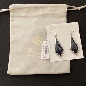 Kendra Scott Olivia Drop earrings